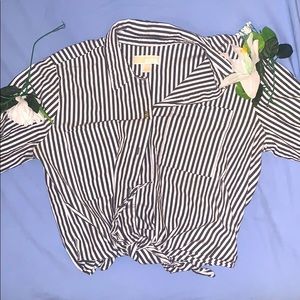 Michael Kors XL tie, button down blouse, used